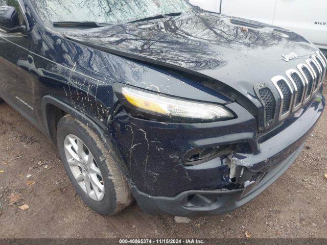 1C4PJMCB3GW322431 Jeep Cherokee Latitude