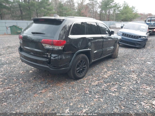 1C4RJFAG0JC207202 Jeep Grand Cherokee Laredo E 4x4