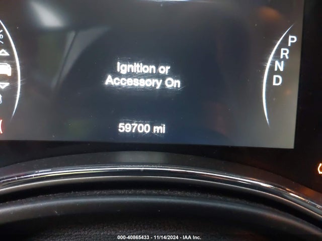 1C4RJFAG0JC207202 Jeep Grand Cherokee Laredo E 4x4