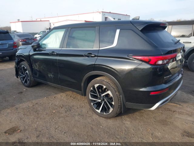 2022 MITSUBISHI OUTLANDER JA4J4UA82NZ076255 Photo 2