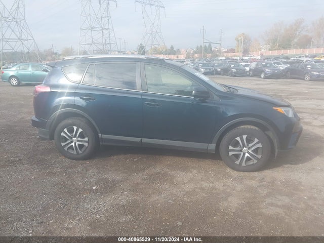 Toyota RAV4 LE 2017 JTMBFREV6HJ161507 Image 14