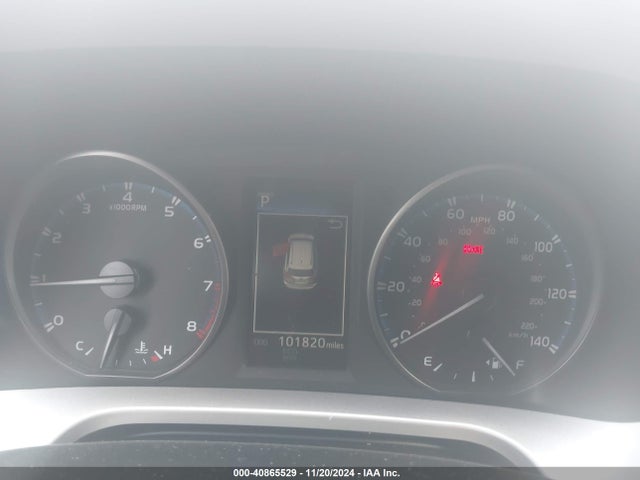 Toyota RAV4 LE 2017 JTMBFREV6HJ161507 Image 16