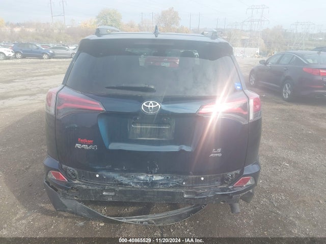 Toyota RAV4 LE 2017 JTMBFREV6HJ161507 Image 17