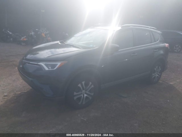 Toyota RAV4 LE 2017 JTMBFREV6HJ161507 Image 2