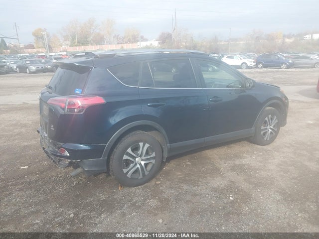 Toyota RAV4 LE 2017 JTMBFREV6HJ161507 Image 4
