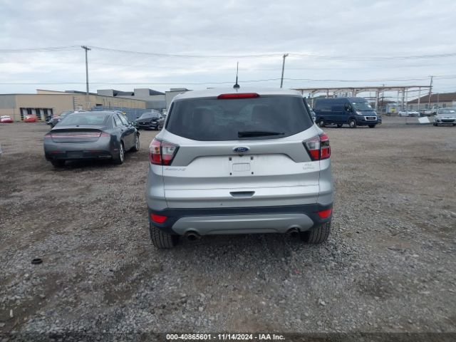 1FMCU0GD8HUA40711 Ford ESCAPE SE