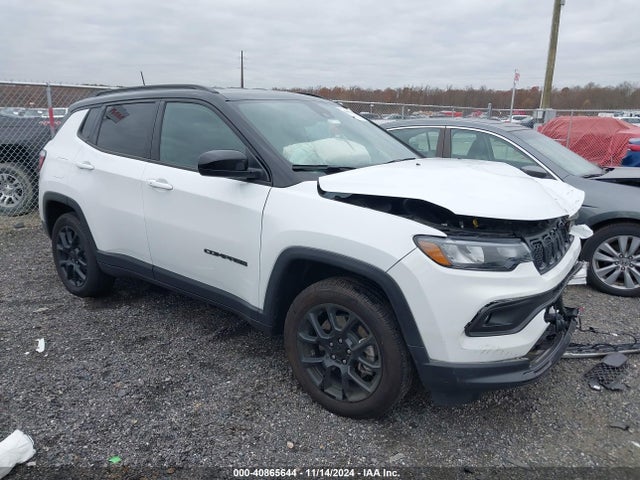 Jeep Compass Latitude 4x4 2024 3C4NJDBN5RT591896 Image 1