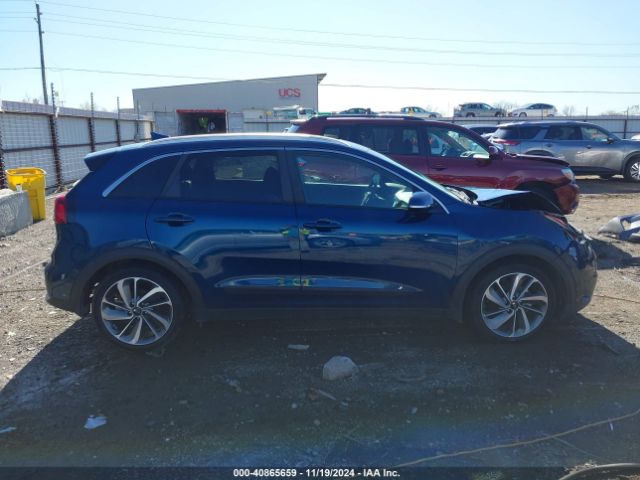 KNDCE3LC6H5090355 KIA Niro Touring
