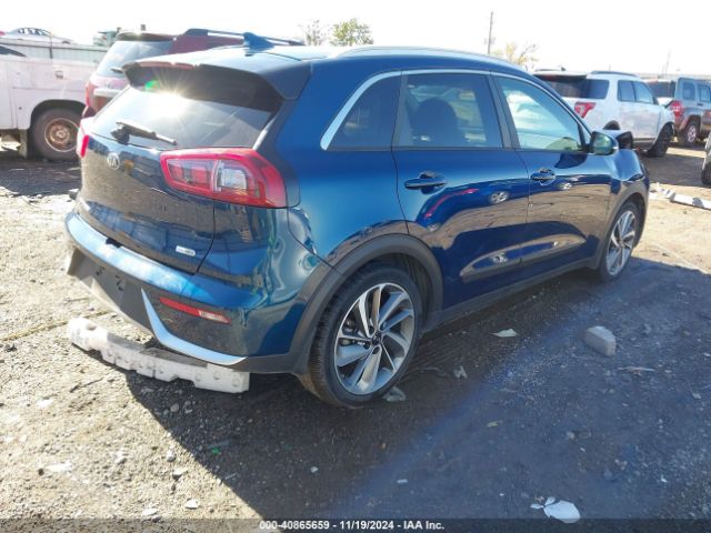 KNDCE3LC6H5090355 KIA Niro Touring