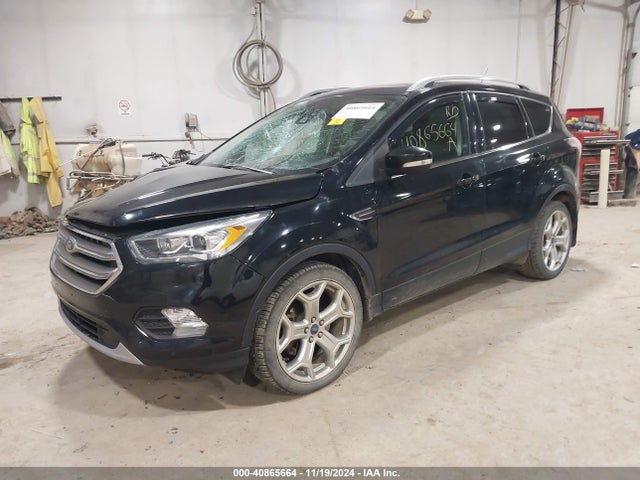 Ford Escape Titanium 2017 1FMCU0J94HUB27638 Image 2