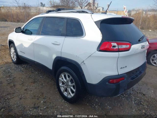 1C4PJMCS8FW787642 Jeep Cherokee Latitude