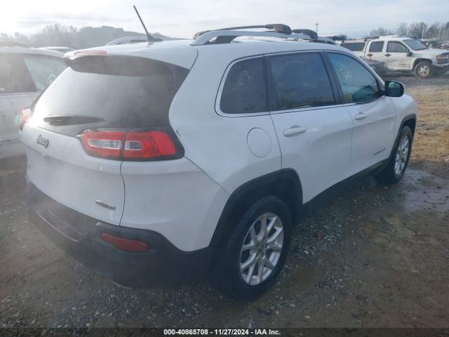 1C4PJMCS8FW787642 Jeep Cherokee Latitude