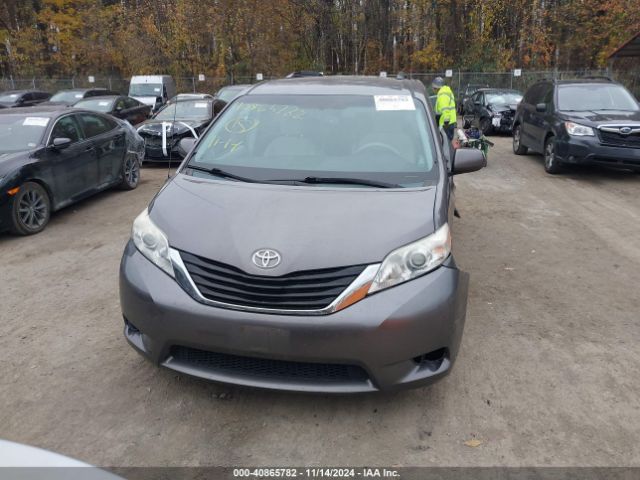 5TDJK3DCXES090735 Toyota Sienna Le 7 Passenger