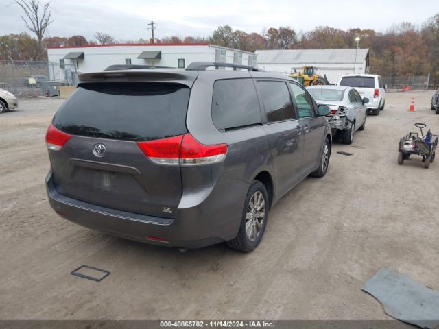 5TDJK3DCXES090735 Toyota Sienna Le 7 Passenger