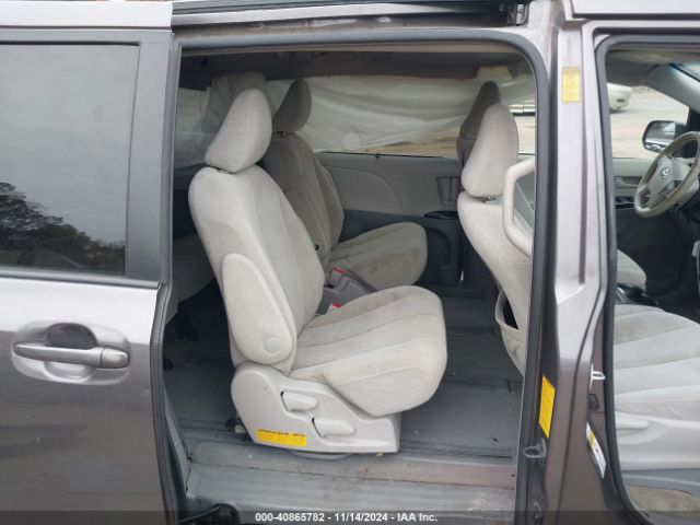 5TDJK3DCXES090735 Toyota Sienna Le 7 Passenger