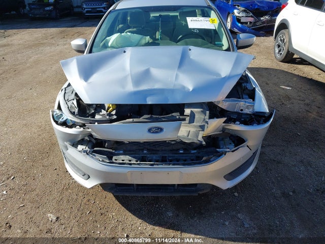 Ford FOCUS SE 2018 1FADP3F29JL252083 Image 6