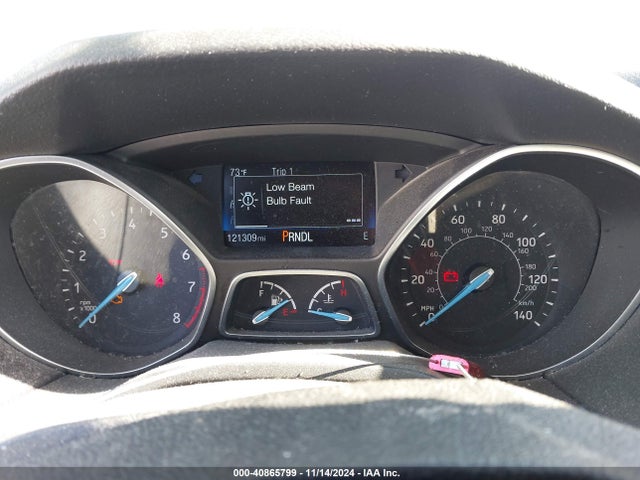 Ford FOCUS SE 2018 1FADP3F29JL252083 Image 7