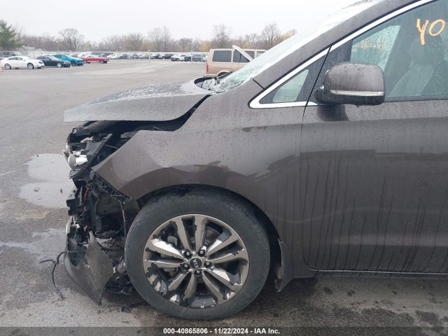 KNDME5C13F6038252 KIA Sedona Sx Luxury