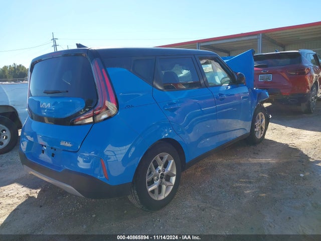 KNDJ23AU9R7227791 KIA SOUL S