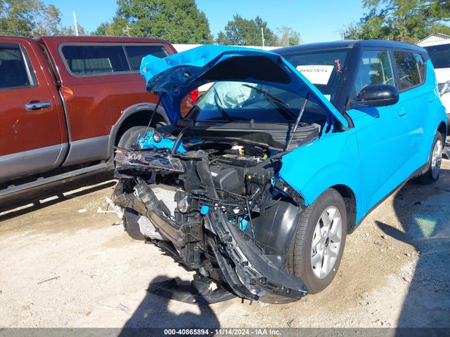 KNDJ23AU9R7227791 KIA SOUL S