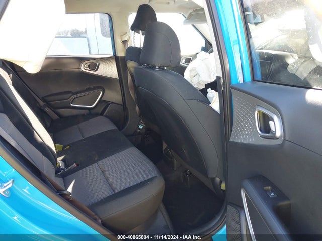 KNDJ23AU9R7227791 KIA SOUL S