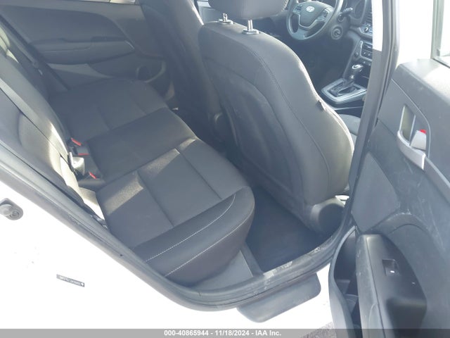 Hyundai ELANTRA SE 2018 5NPD74LF2JH350903 Image 8