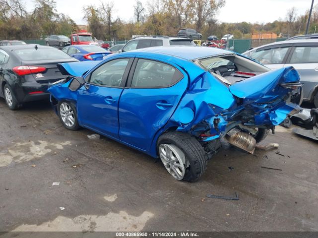 3MYDLBYV1JY323700 Toyota YARIS IA