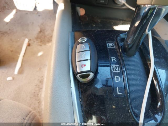 5N1AT2MT7FC840100 Nissan ROGUE SV