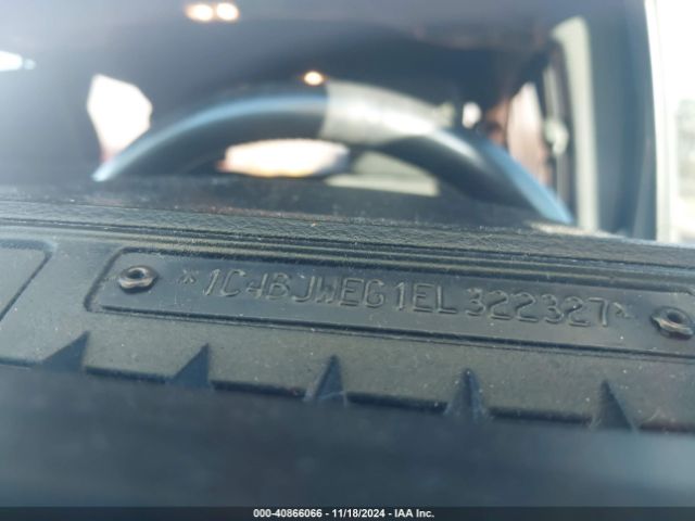 1C4BJWEG1EL322327 Jeep Wrangler Unlimited Sahara