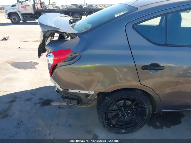 Aukcja sprzedaży 2016 Nissan Versa 1.6 S+, vin: 3N1CN7AP9GL879484, numer aukcji: 40866074