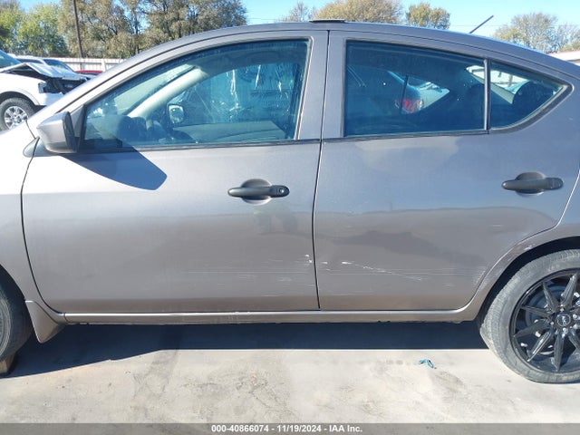 Aukcja sprzedaży 2016 Nissan Versa 1.6 S+, vin: 3N1CN7AP9GL879484, numer aukcji: 40866074