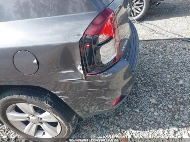 1C4NJDEB7GD714506 Jeep Compass Latitude