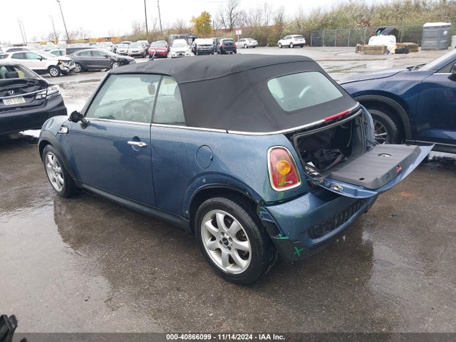 2010 MINI COOPER S WMWMS3C55ATY08930 Photo 2