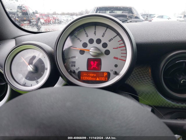 2010 MINI COOPER S WMWMS3C55ATY08930 Photo 6