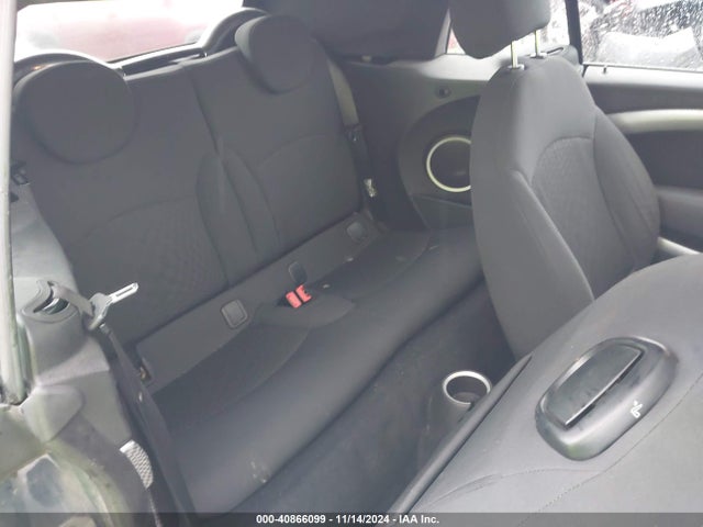 2010 MINI COOPER S WMWMS3C55ATY08930 Photo 7