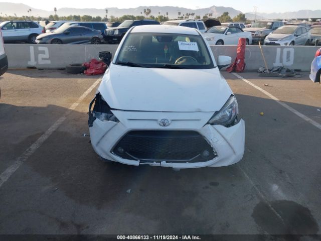 3MYDLBYV5KY514294 Toyota YARIS LE