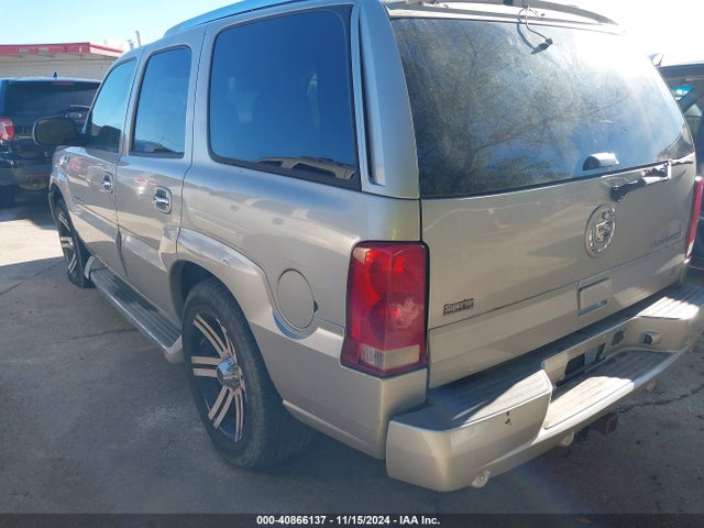2006 CADILLAC ESCALADE 1GYEK63NX6R123930 Photo 2