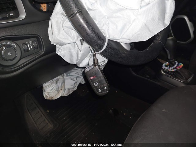 ZACCJBBB5JPJ39389 Jeep Renegade Latitude 4x4