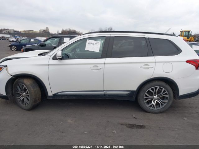 JA4AZ3A3XGZ015593 Mitsubishi Outlander Es/se/sel