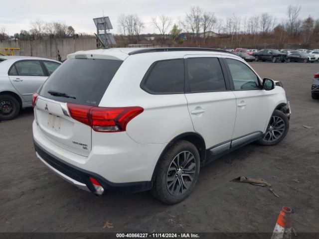 JA4AZ3A3XGZ015593 Mitsubishi Outlander Es/se/sel