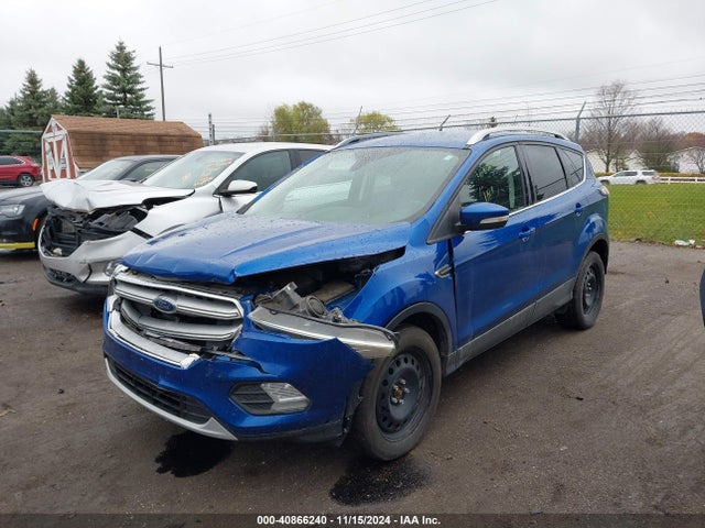 Ford Escape Titanium 2017 1FMCU9J93HUA64083 Image 2
