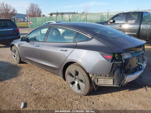 2022 TESLA MODEL 3 5YJ3E1EB6NF117069 Photo 2