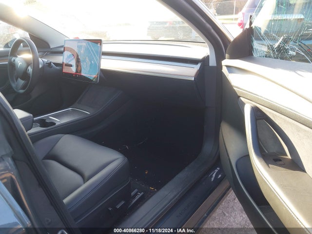 2022 TESLA MODEL 3 5YJ3E1EB6NF117069 Photo 4