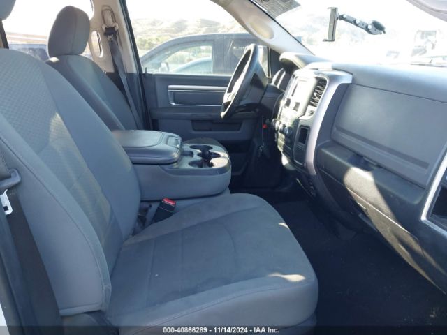 1C6RR6GT2HS695380 RAM 1500 Slt Quad Cab 4x2 6'4 Box