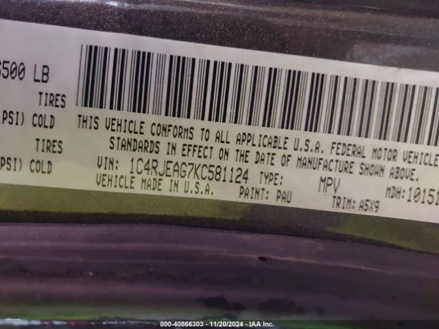 1C4RJEAG7KC581124 Jeep Grand Cherokee Laredo E 4x2