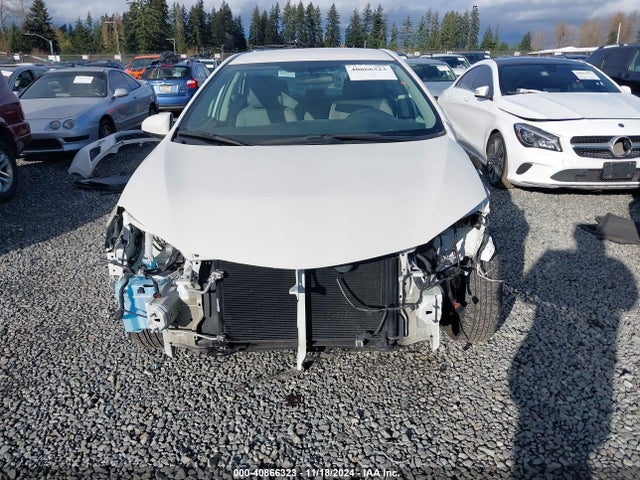Toyota Corolla Le Eco 2015 5YFBPRHE7FP242436 Image 13
