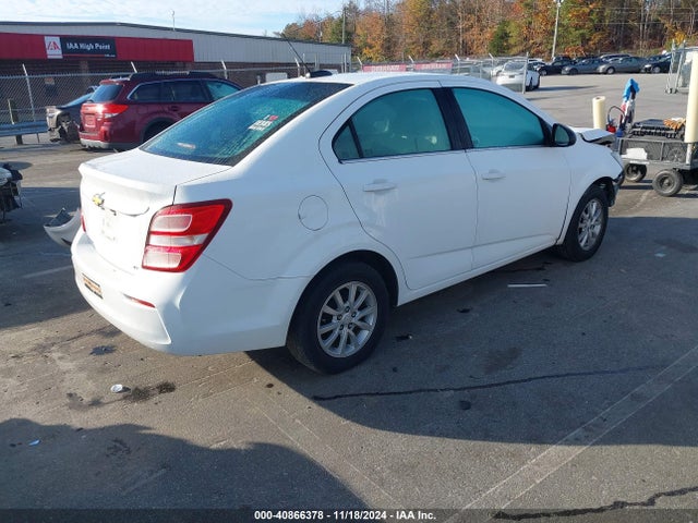 Chevrolet Sonic Lt Auto 2017 1G1JD5SH9H4129604 Image 4