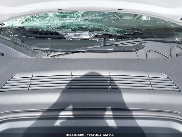 2024 TESLA MODEL Y 7SAYGAEE0RF100657 Photo 9