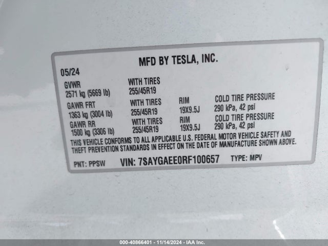 2024 TESLA MODEL Y 7SAYGAEE0RF100657 Photo 8