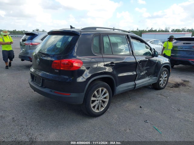 WVGAV7AX9JK000137 Volkswagen Tiguan Limited 2.0t